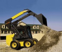 Skid-Loader-can-work-as-an-excavator2
